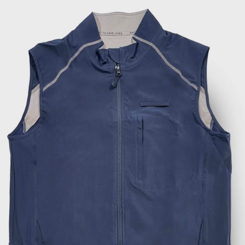 Essential Threads Men's Vest NWT MRP $68